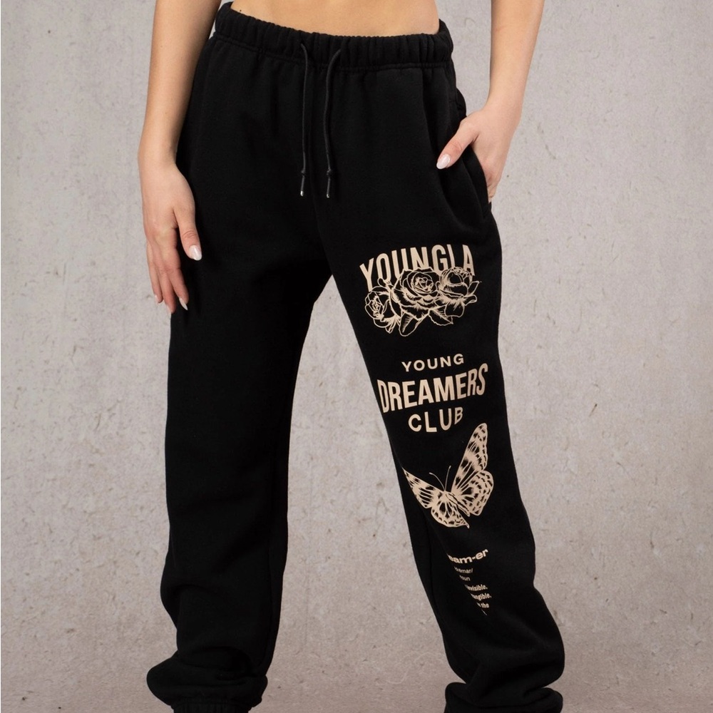 Youngla W211 DREAMERS JOGGERS size small